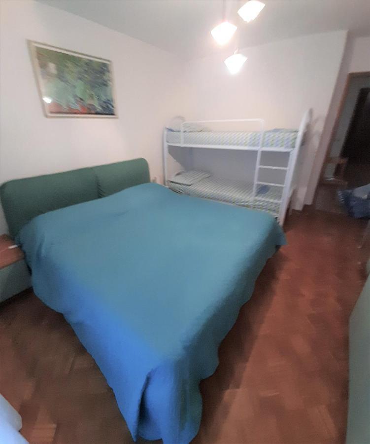 Apartments Eva Zambratija  Eksteriør billede